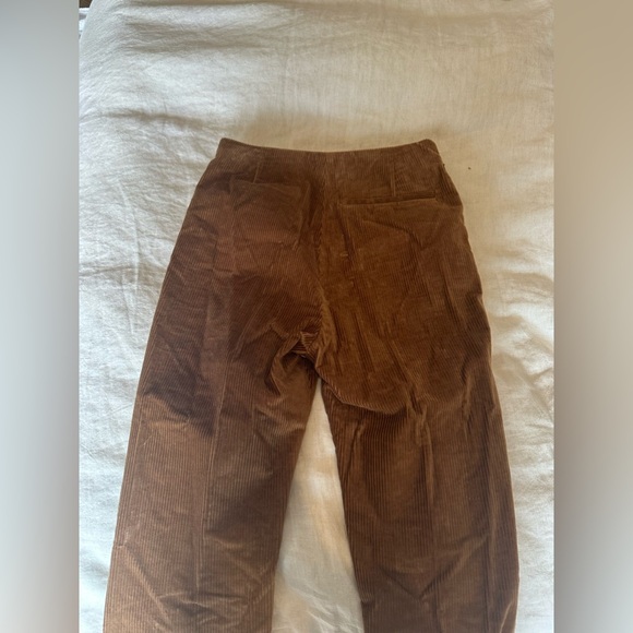 Frame Pintuck Cord Trouser - Picture 6 of 11